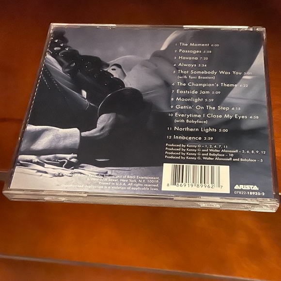 The Moment CD by Kenny G, One of the best-selling Jazz artists of all time - Picture 4 of 5